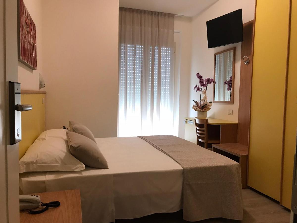 Hotel Gala Misano Adriatico Luaran gambar