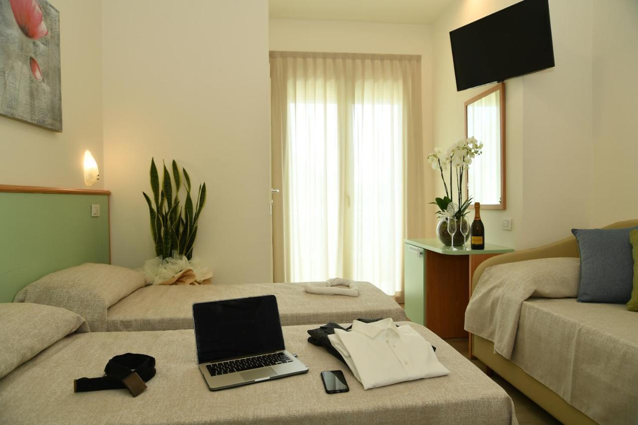 Hotel Gala Misano Adriatico Luaran gambar